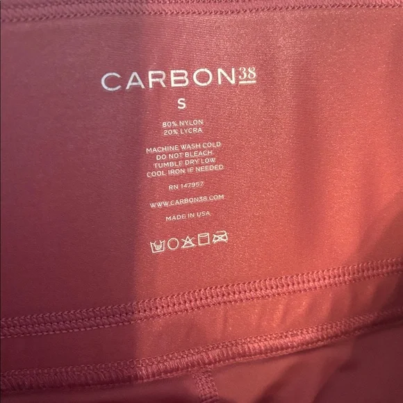 CARBON38 burgundy 7/8 shine leggings- size small - Picture 5 of 6
